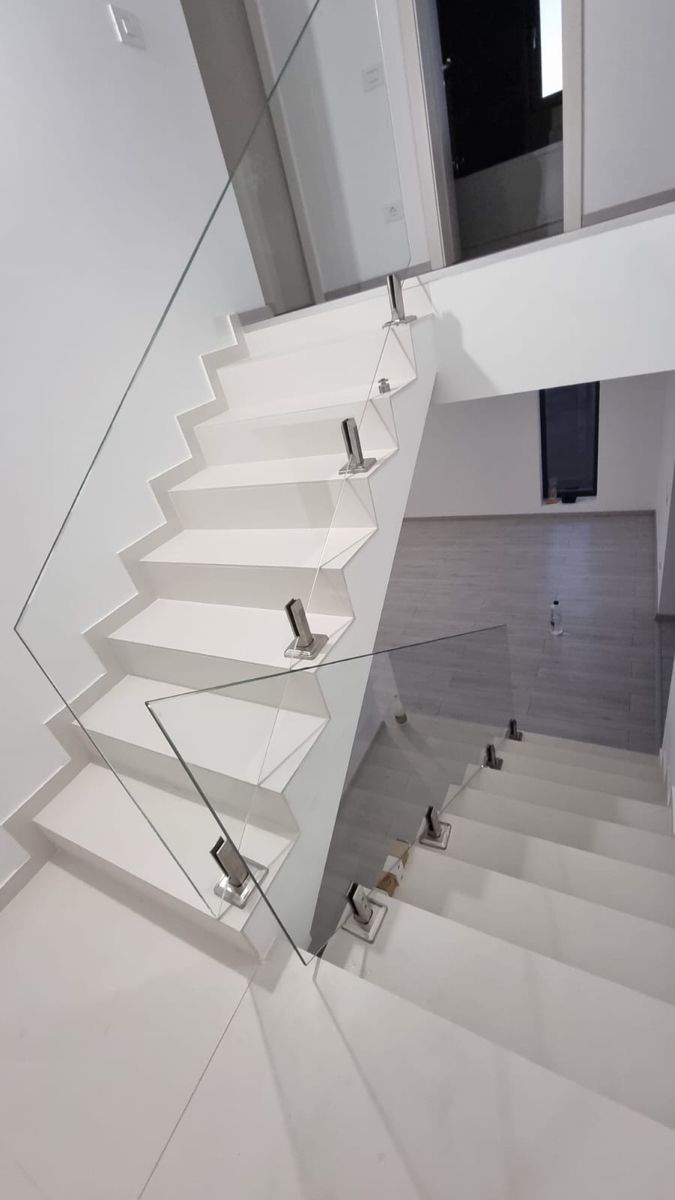 frameless glass staircase (5)