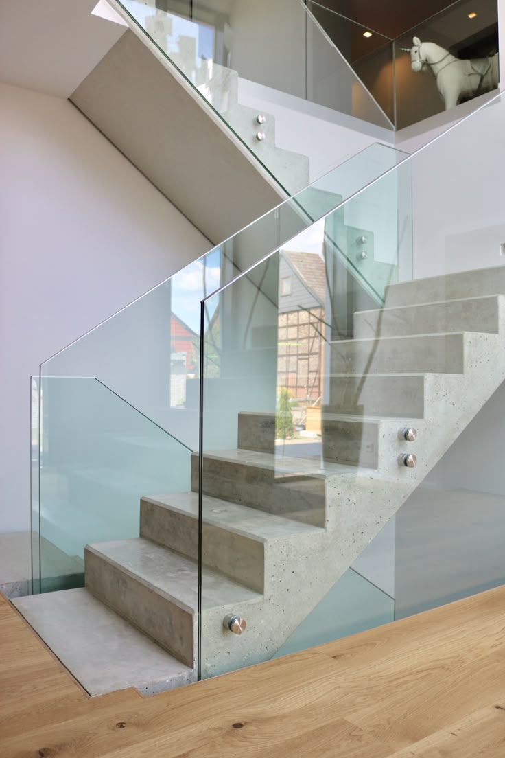 frameless glass staircase (7)