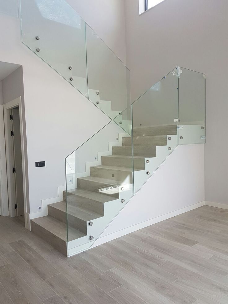 frameless glass staircase (8)