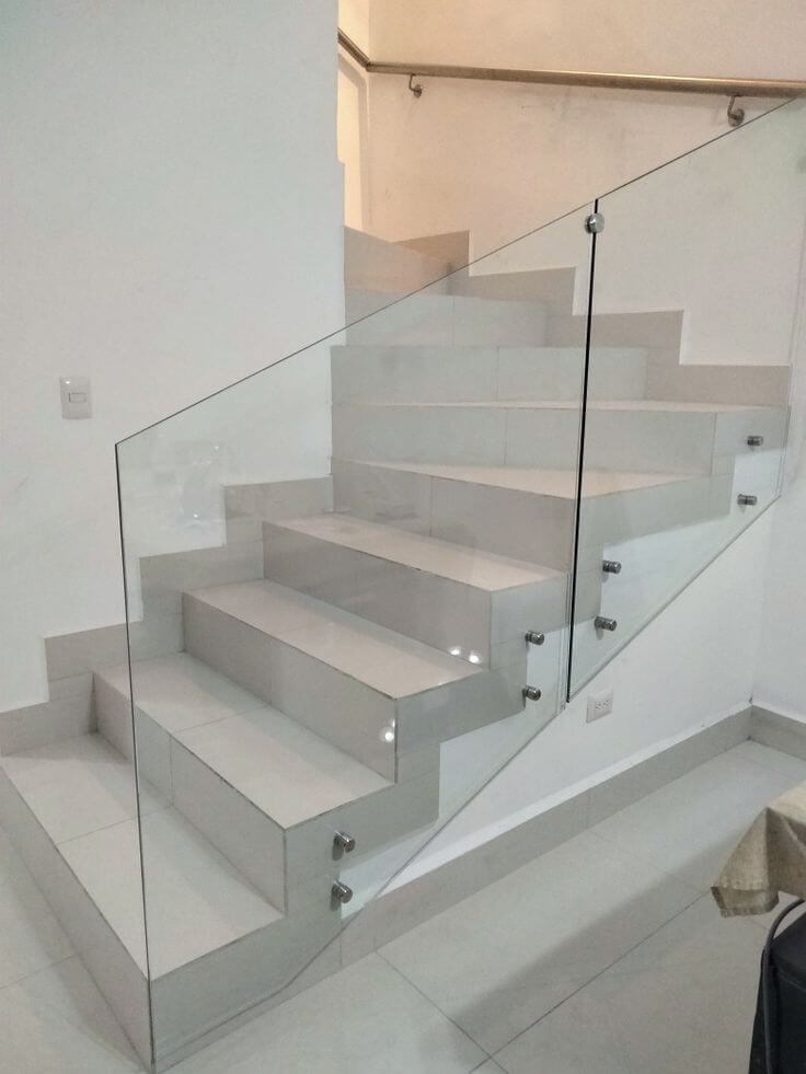 glass staircase dubai Glass Staircase Dubai