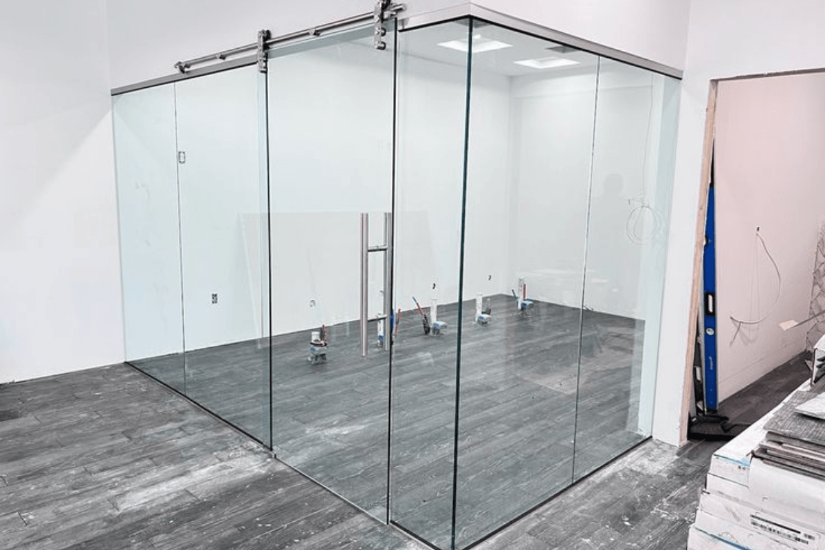 Frameless Glass Door Dubai