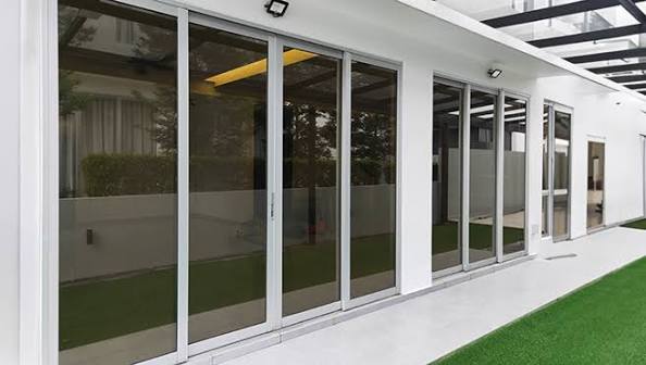 Safety Glass Installation Dubai Safety Glass Installation Dubai